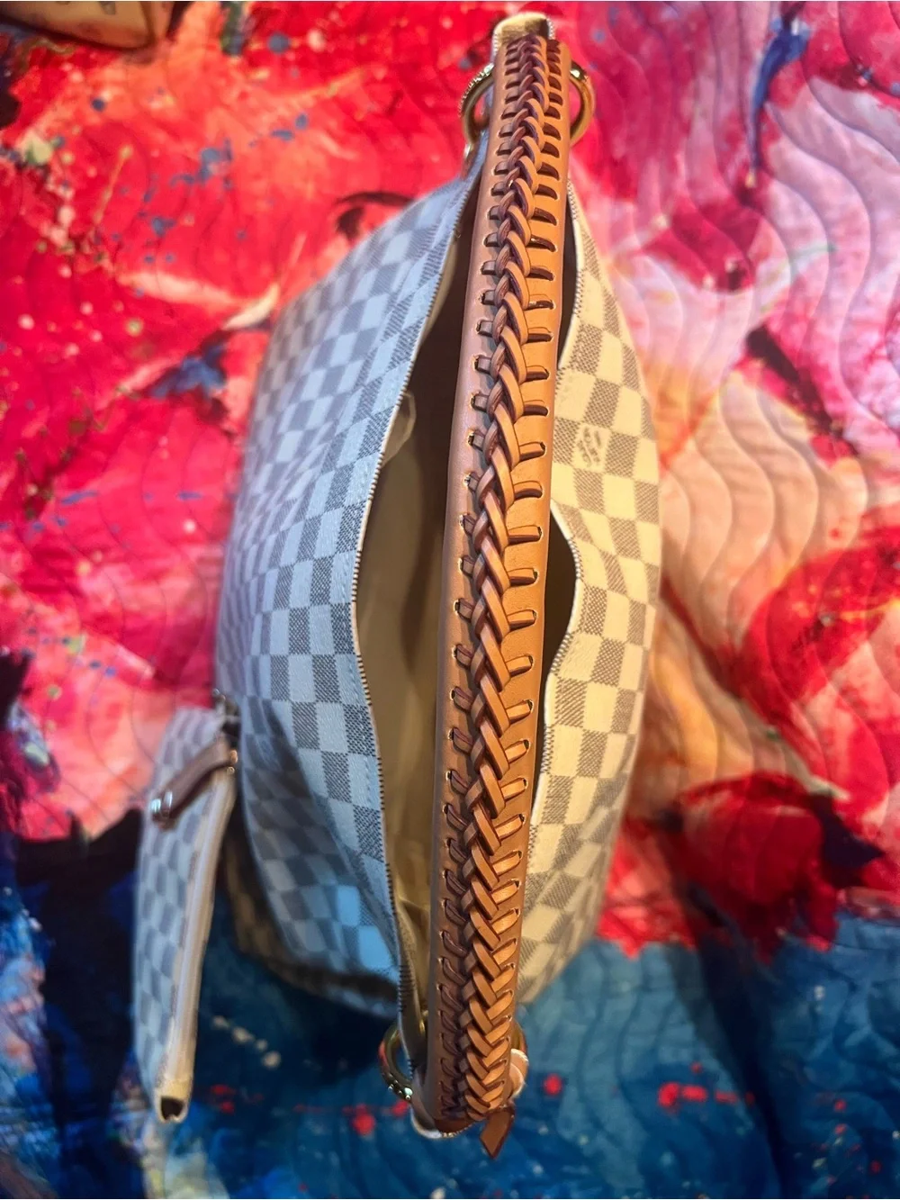 Checkered crème and grey bag with pouch